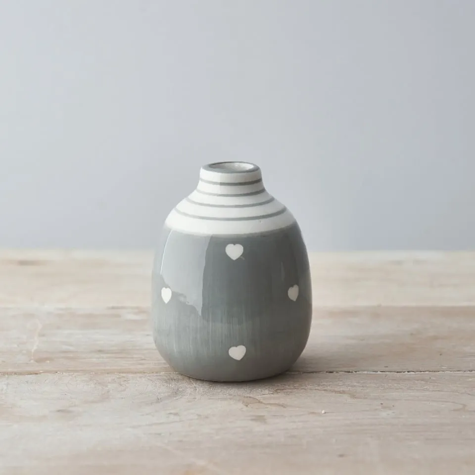 grey-vase-heart.jpg