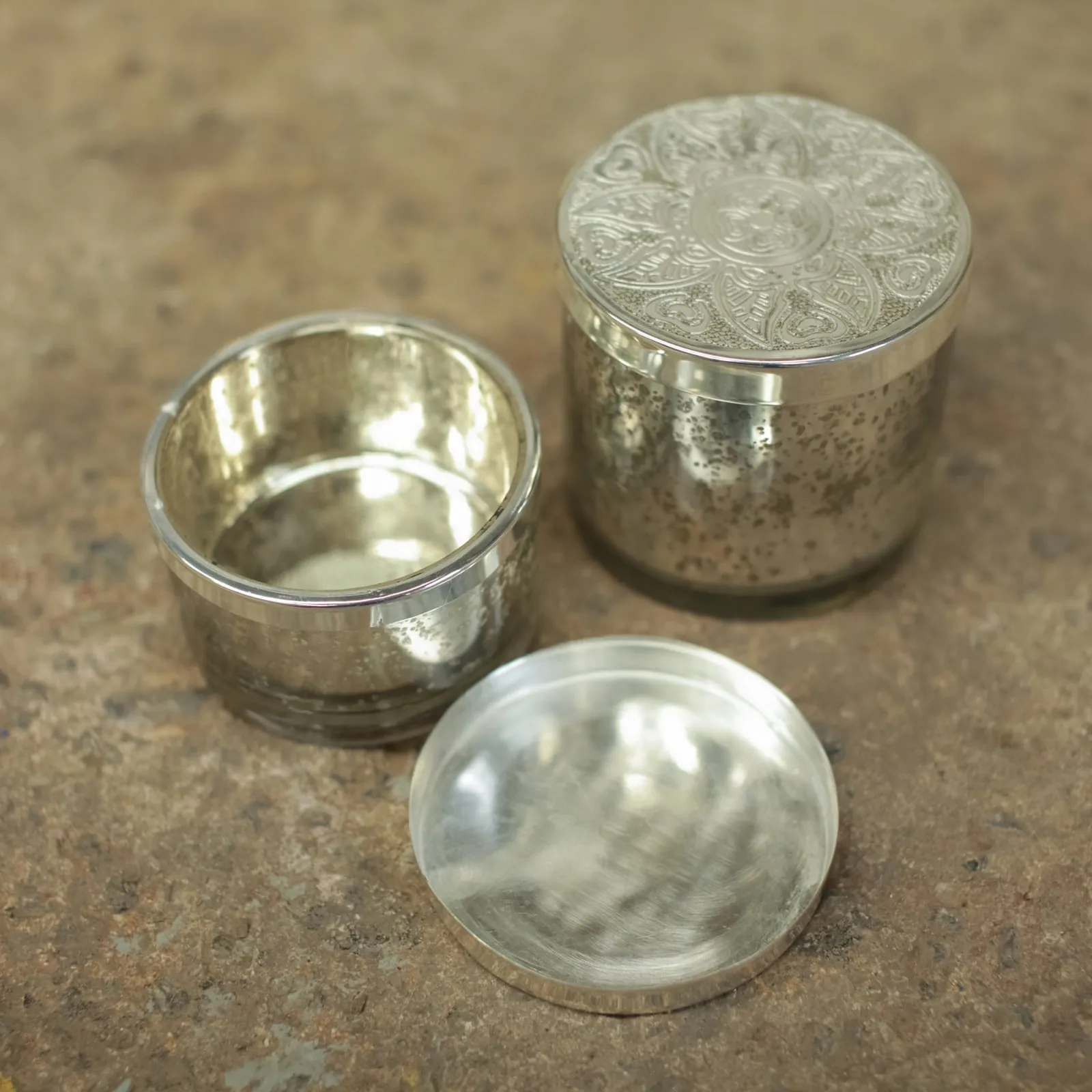 Jali Silver Pot - Antique Silver - image 6