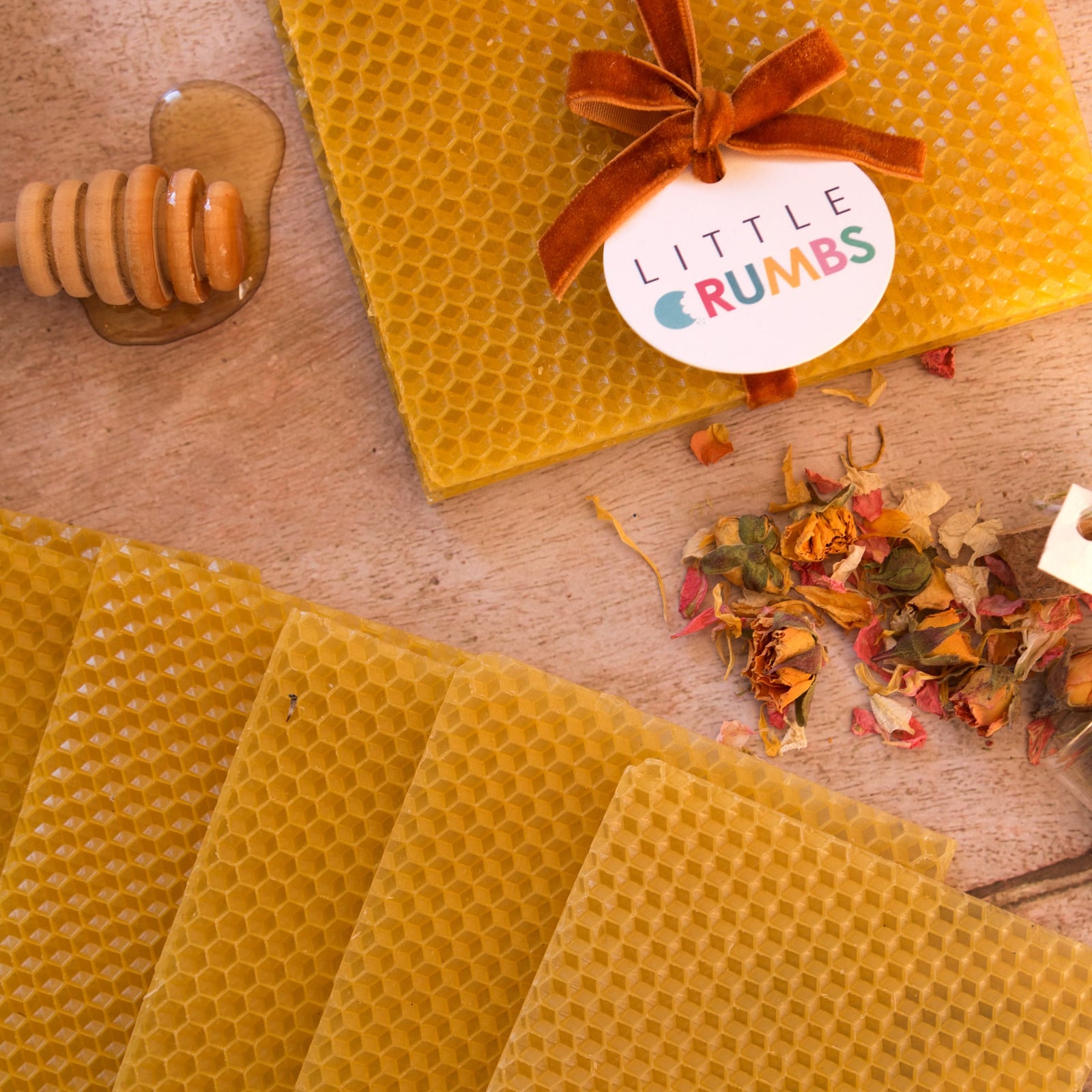 Buzzy Bee Candle Making Set - image 4