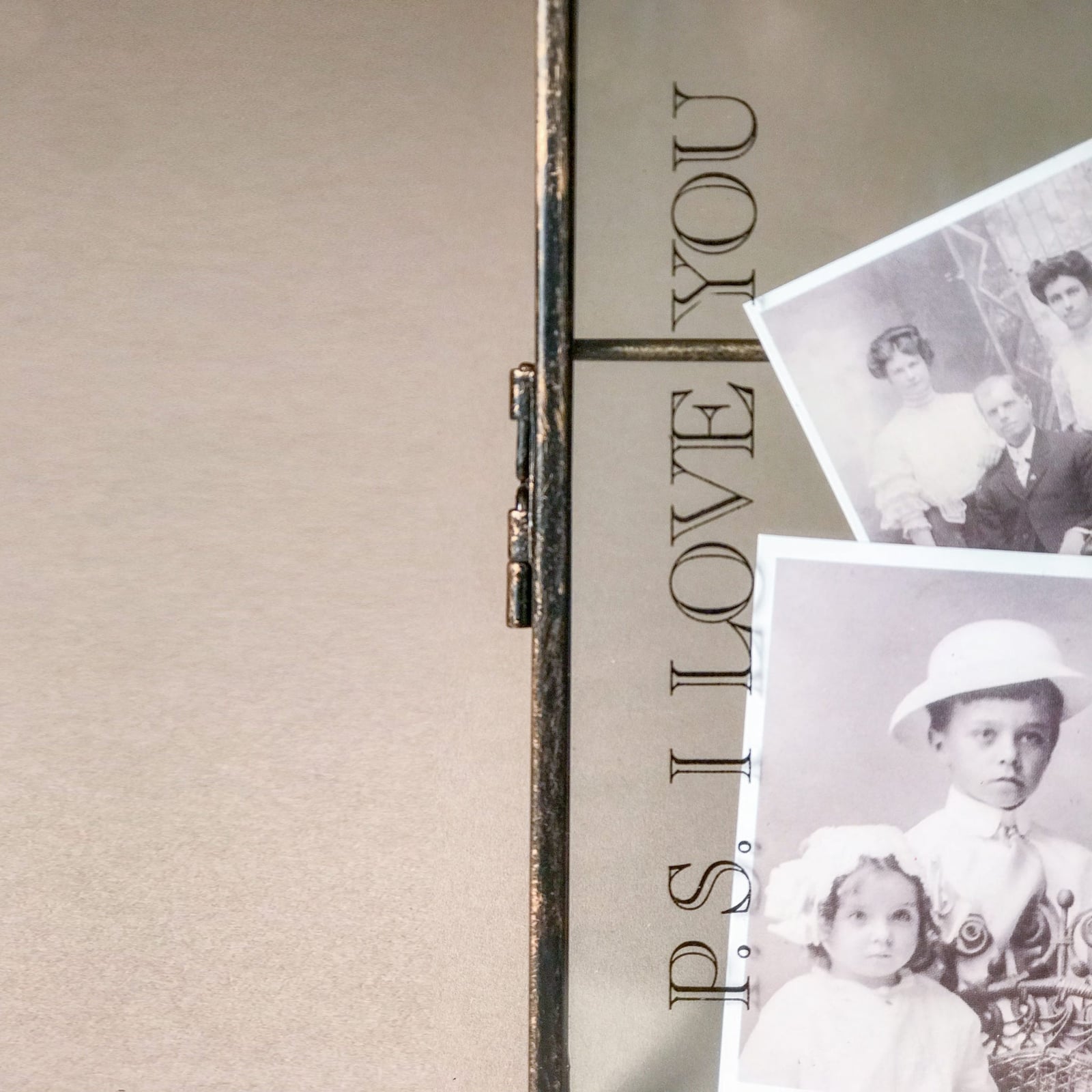 Glass Metal Frame "PS I Love You" - image 3