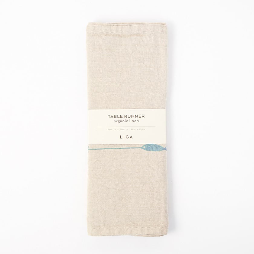 Table Runner Fish on a Line 1